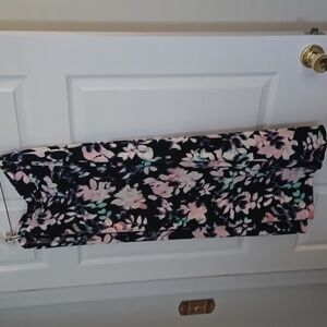 Jones Studio Black and Pink Floral Skirt